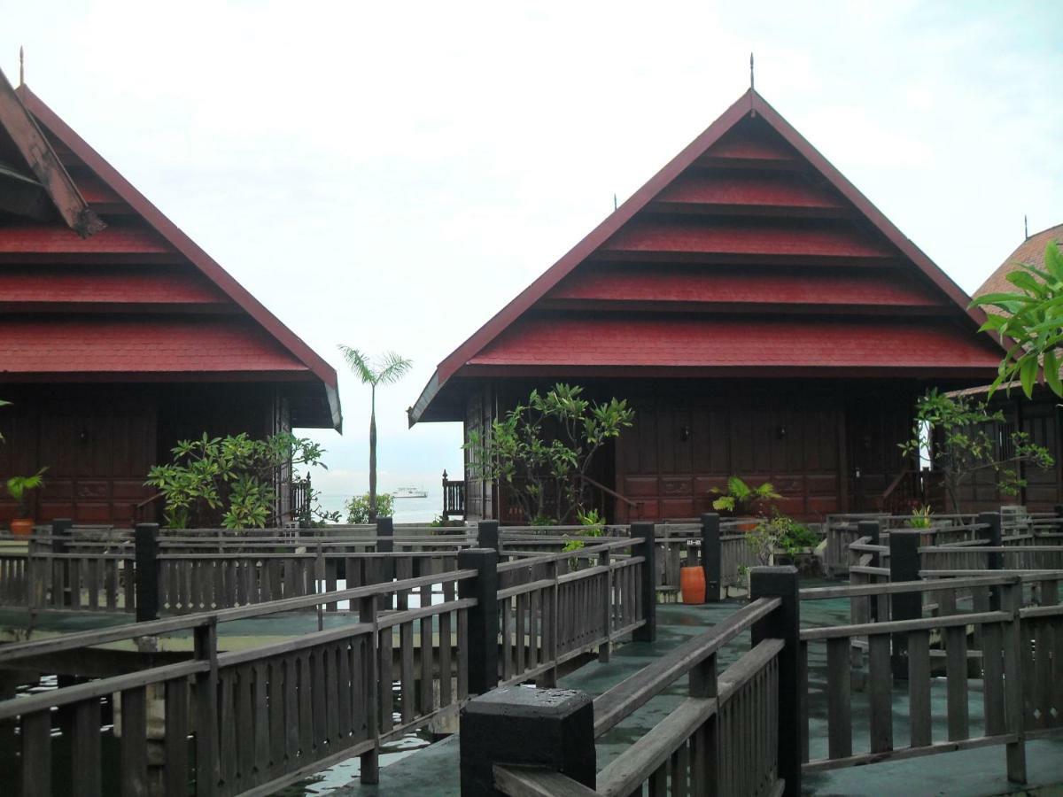 Hotel Pantai Gapura Makassar Luaran gambar