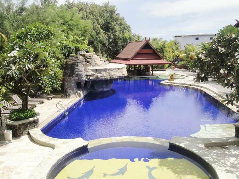 Hotel Pantai Gapura Makassar Luaran gambar