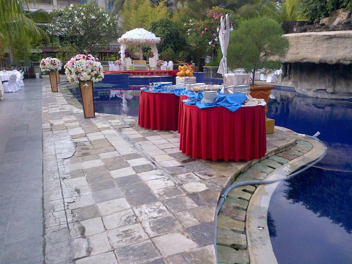 Hotel Pantai Gapura Makassar Luaran gambar